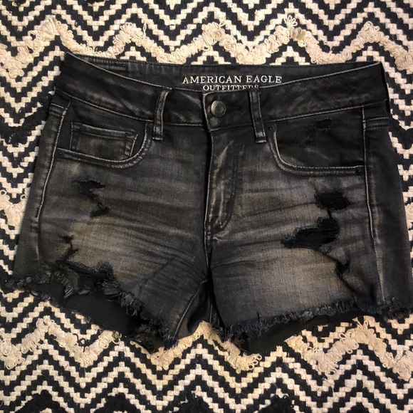 American Eagle Outfitters Pants - AE Midi shorts